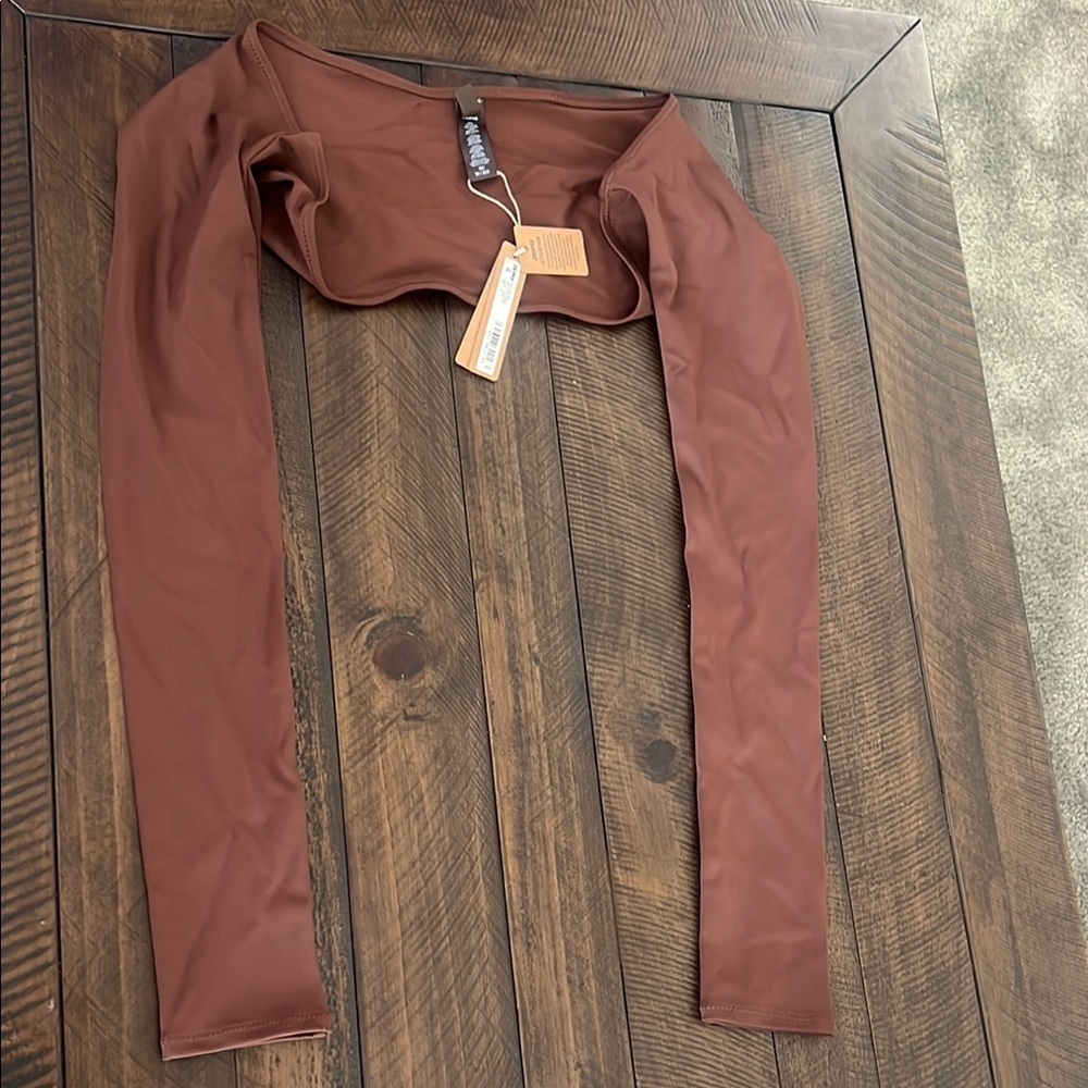 SKIMS Sculpting Swim Long Sleeve Shurg - Picture 2 of 6